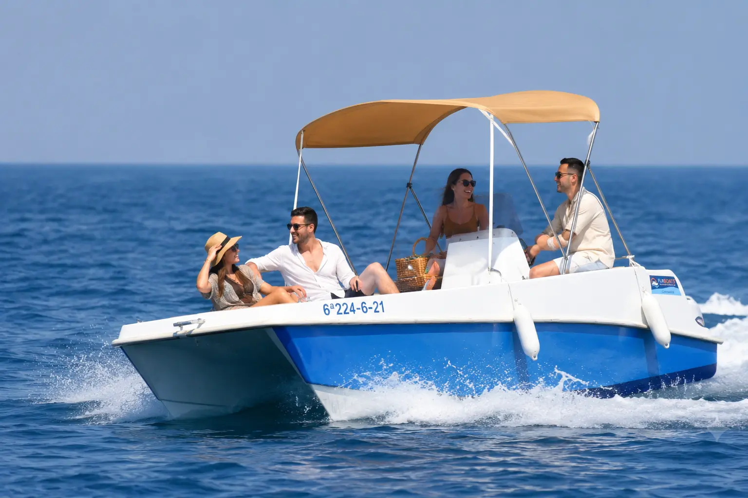 40hp catamaran without license in Torrevieja